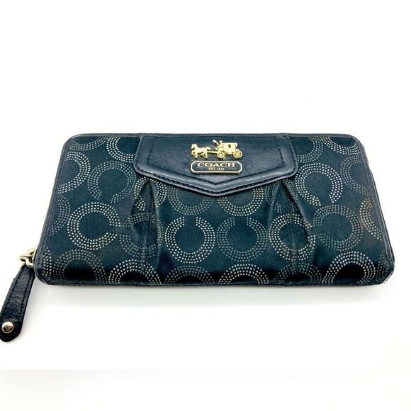 Coach Signature Women’s Wallet - Picture 1 of 7